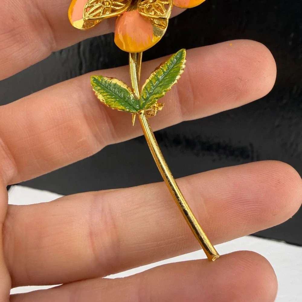 Vintage Estate Flower Brooch Pink Orange Enamel Gold Tone Filigree Floral Pin